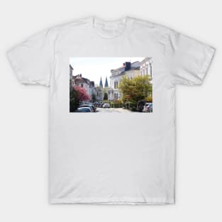 Old Bremen houses in the Fedelhör street with cathedral towers, Bremen, Germany, Europe T-Shirt